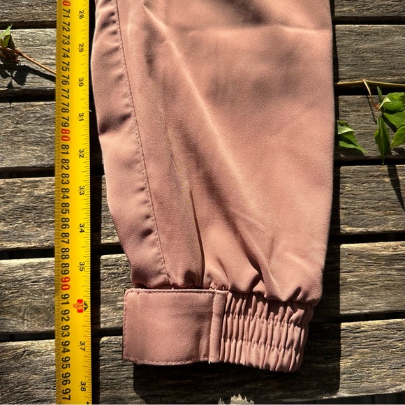 Pink jogger pants - Picture 2 of 4